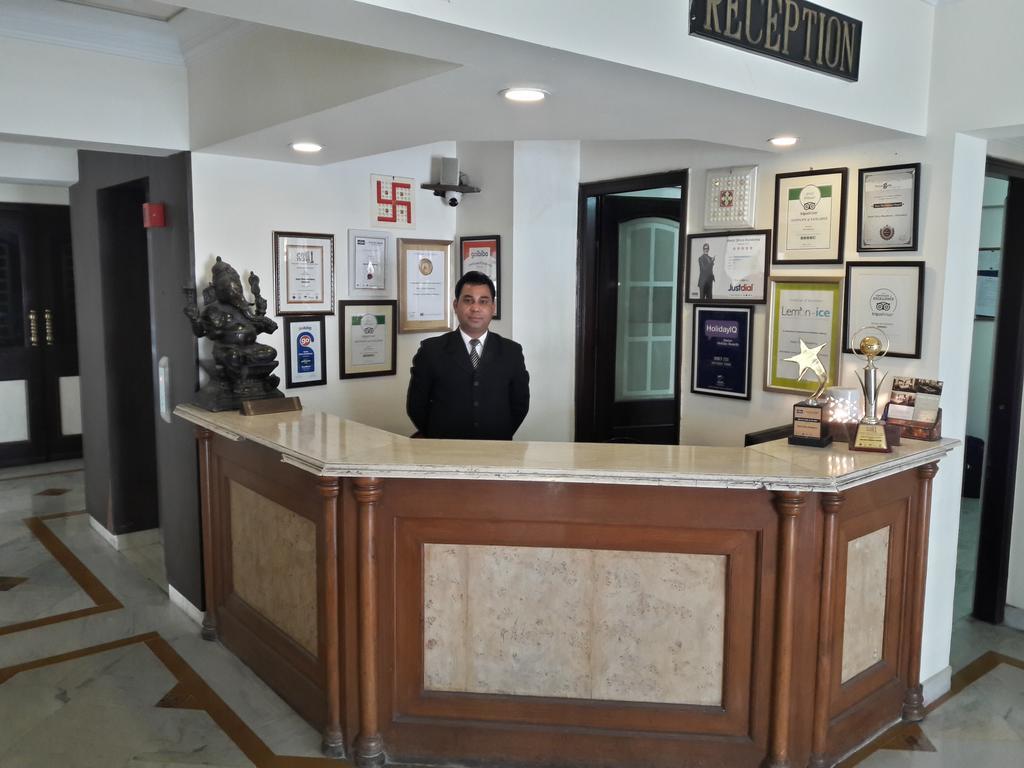 Hotel Shiva Residency Dehradun Bagian luar foto