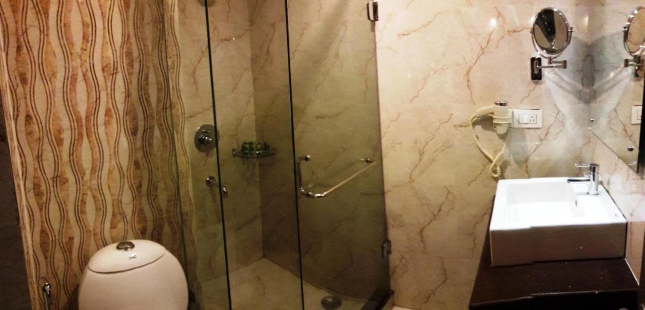 Hotel Shiva Residency Dehradun Bagian luar foto